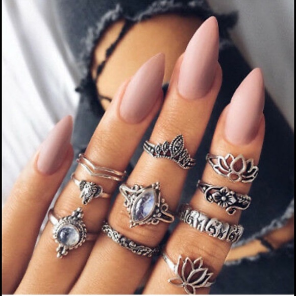 Jewelry - 10- Piece Boho Rings Set